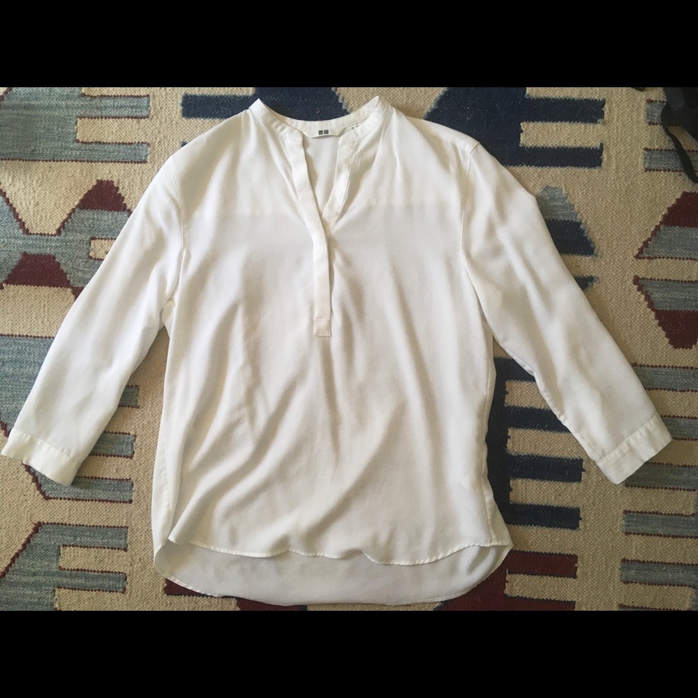 White business top from Uniclo